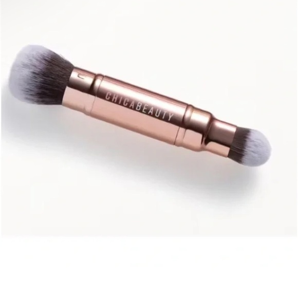Chica Beauty Dual Ended Complexion Brush - Picture 1 of 6